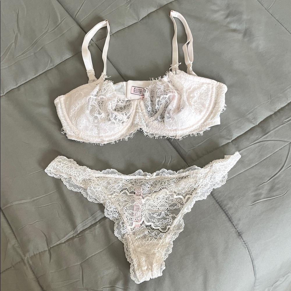 Victoria’s Secret white lace Dream Angles Set